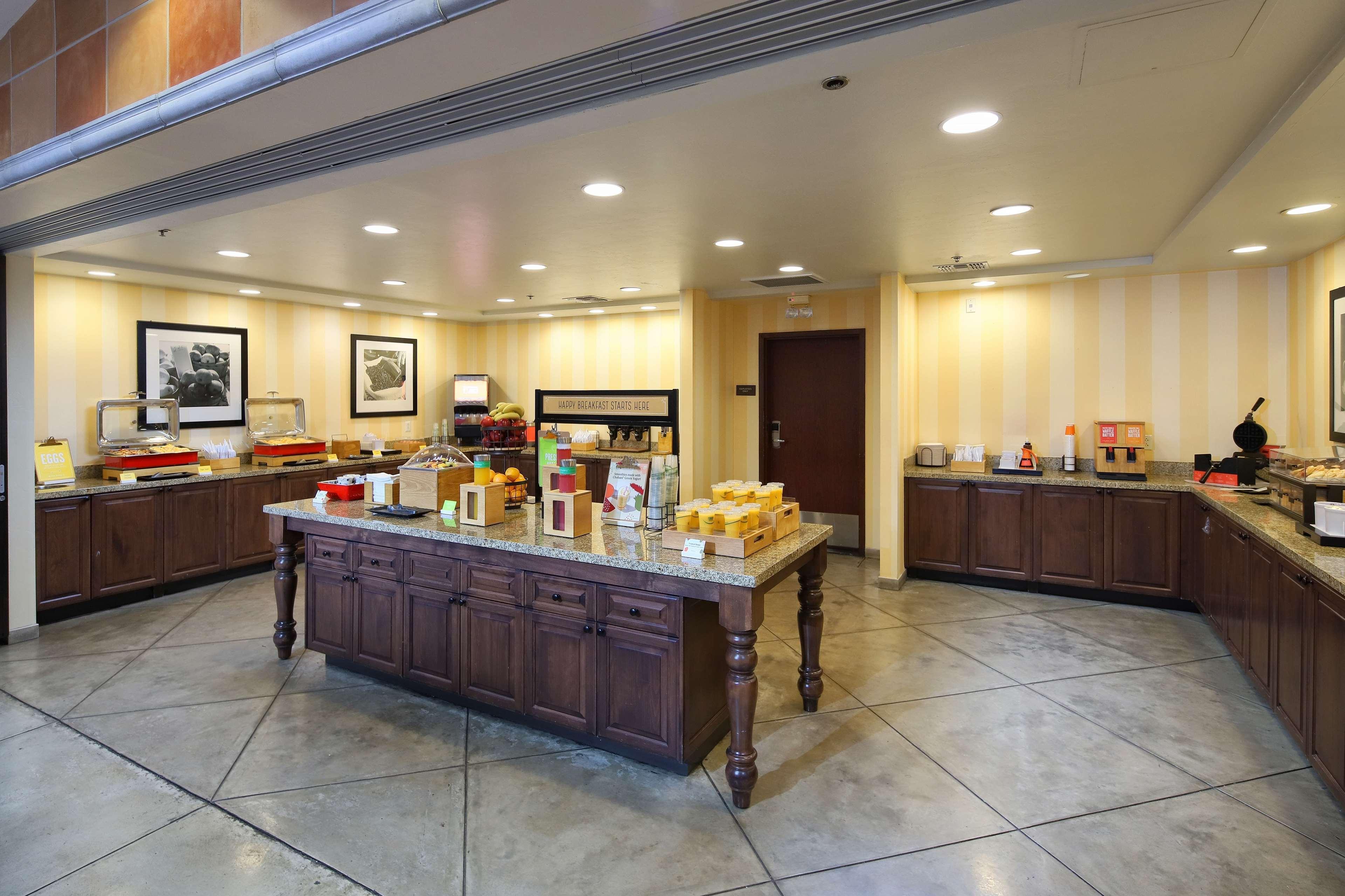 Hampton Inn & Suites Tucson Mall Casas Adobes Exterior photo