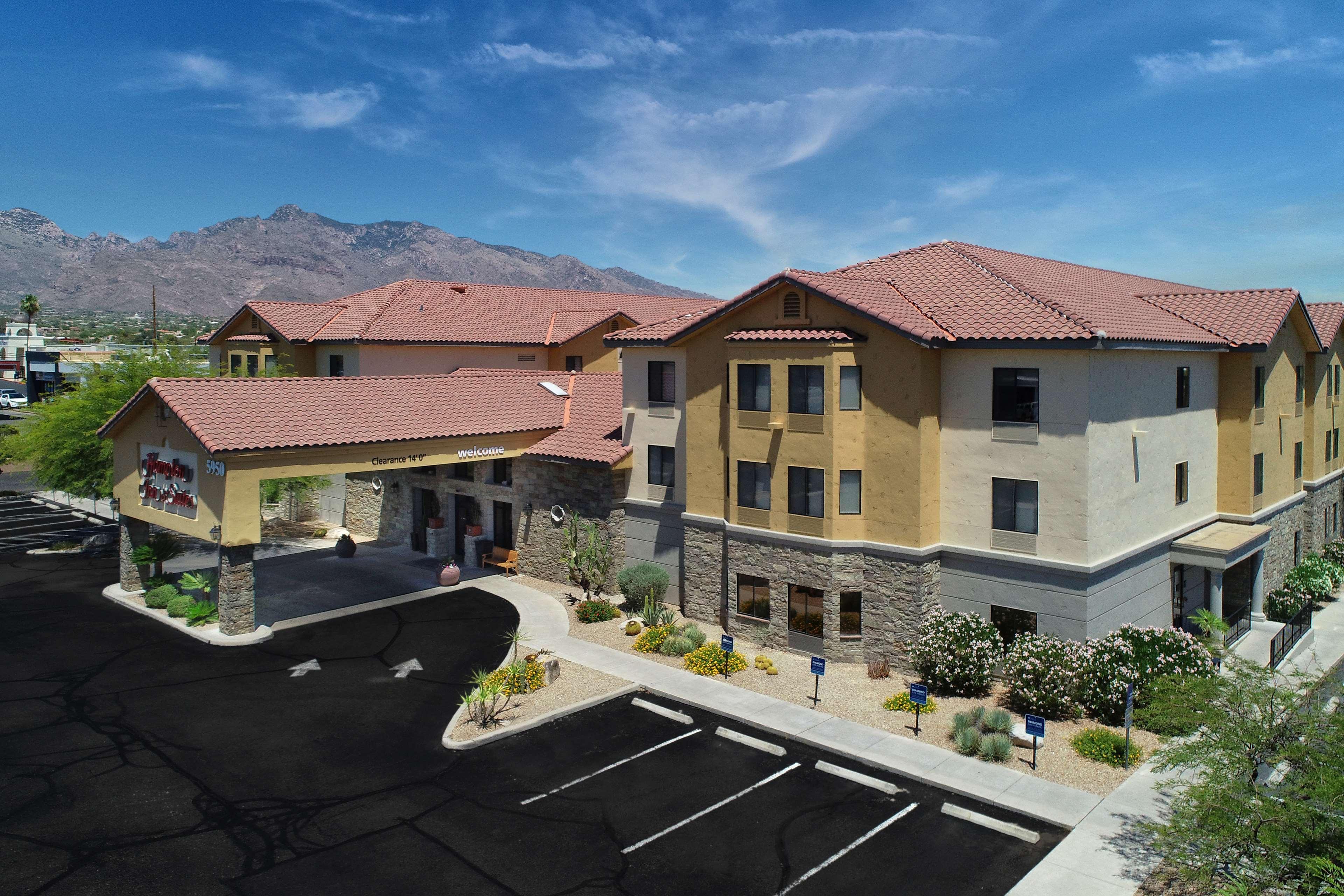 Hampton Inn & Suites Tucson Mall Casas Adobes Exterior photo
